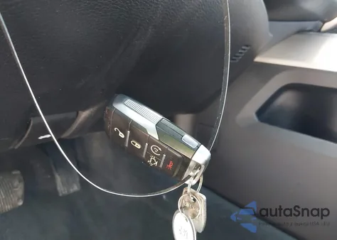 2022 Ram 1500 Laramie 4X4 5'7 Box из США, поврежденный, VIN 1C6SRFJT1NN108929